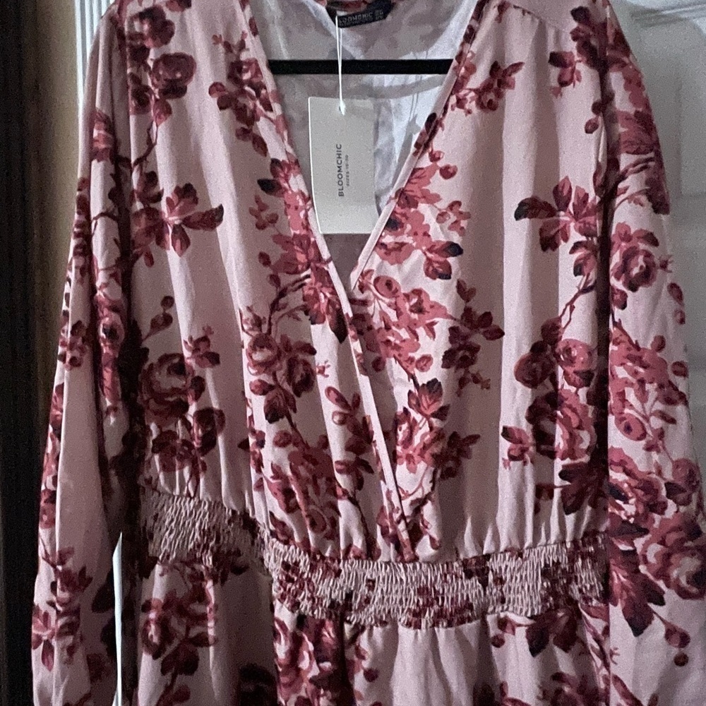 NWT  Floral Wrap dress , latern  sleeves plus size 18/20 🌹🌹🌹BC 95 RARE - Picture 8 of 10